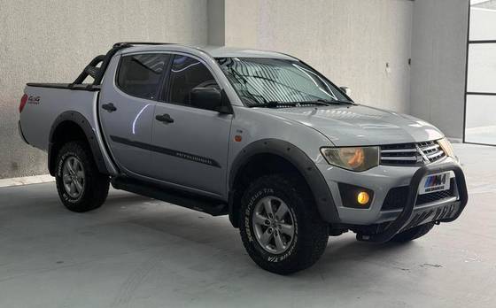 MITSUBISHI L200 TRITON 3.2 GLS 4X4 CD 16V TURBO INTERCOLER DIESEL 4P MANUAL